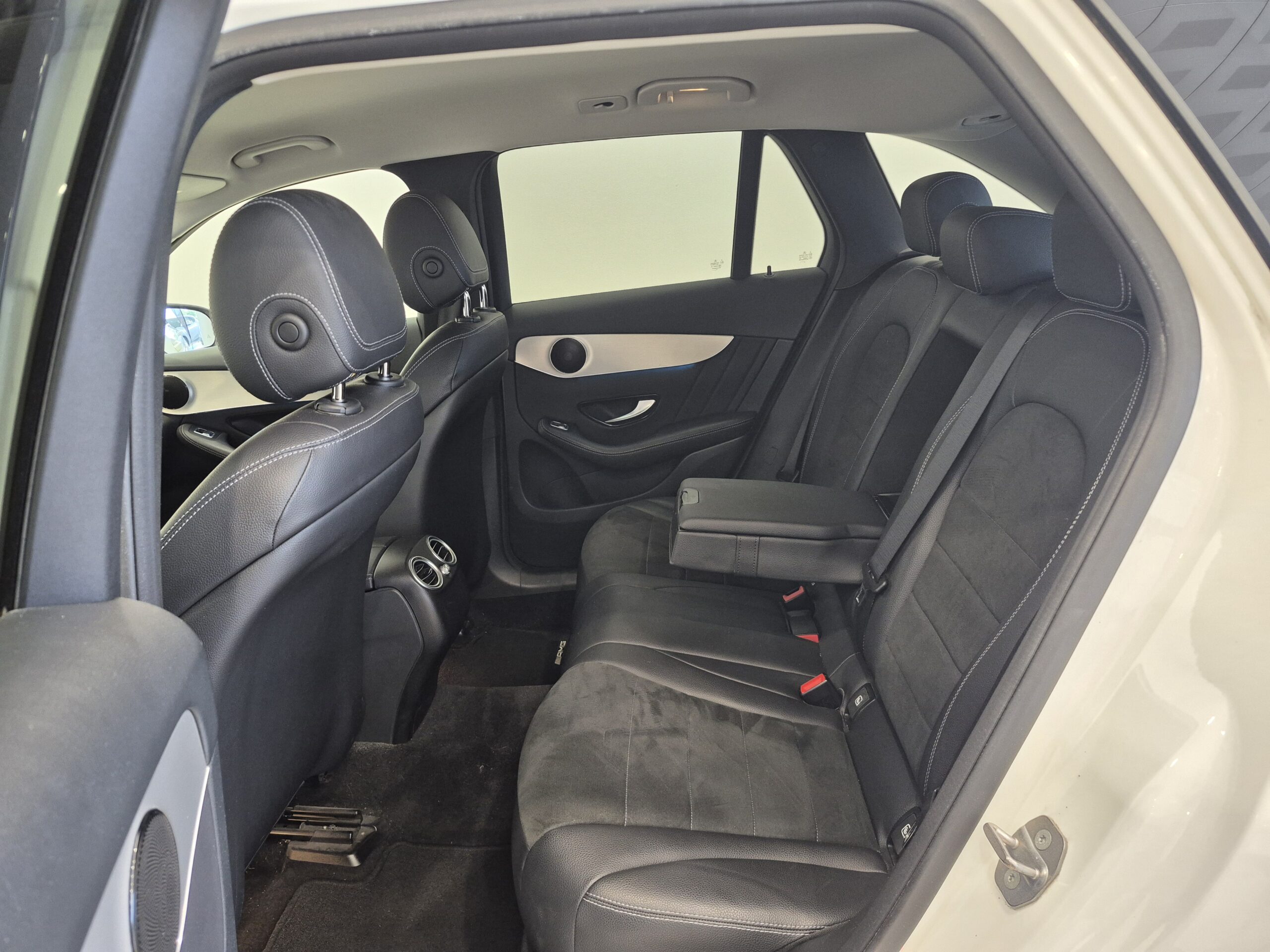 MERCEDES GLC - Imagen 11
