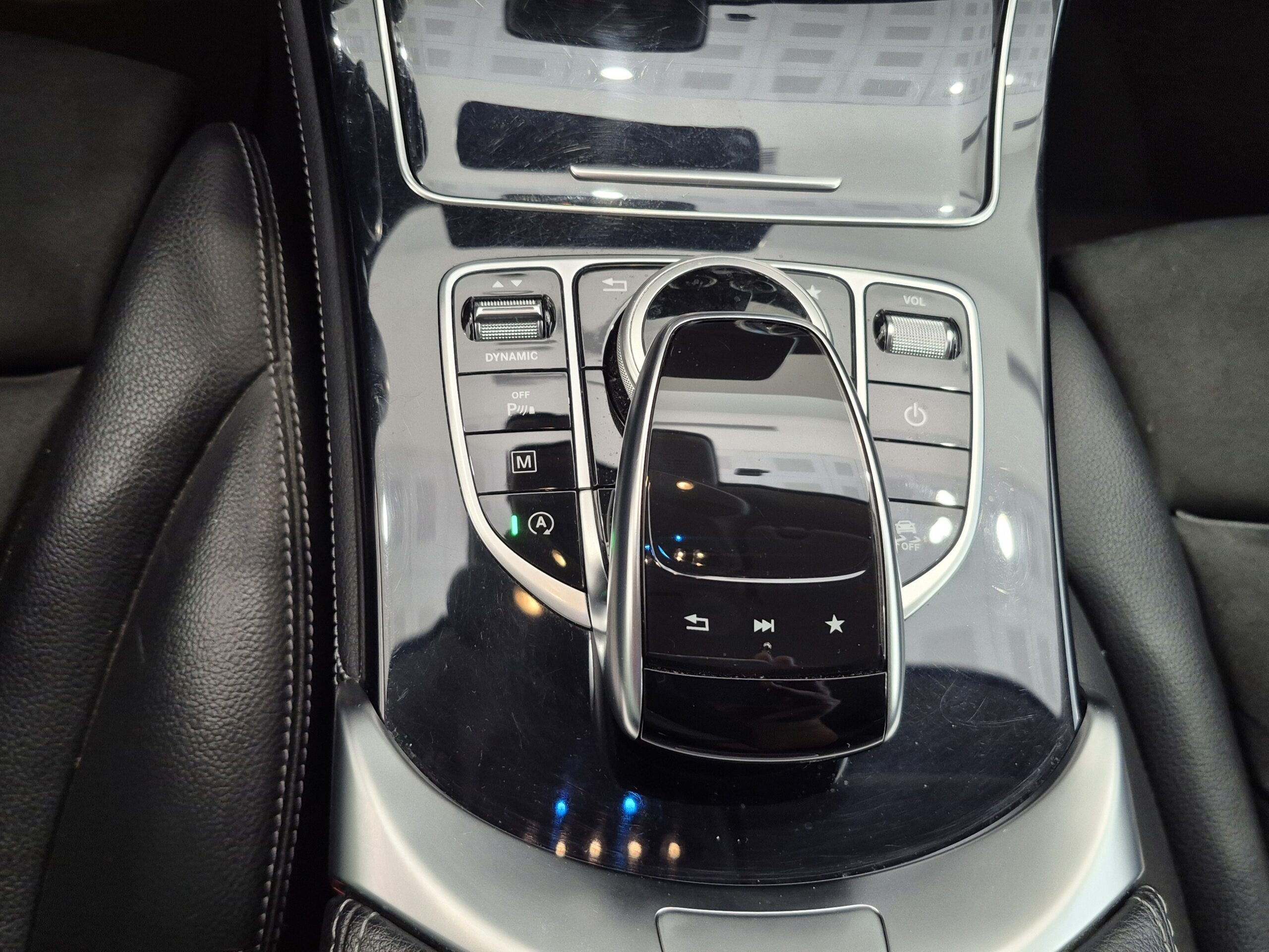 MERCEDES GLC - Imagen 18
