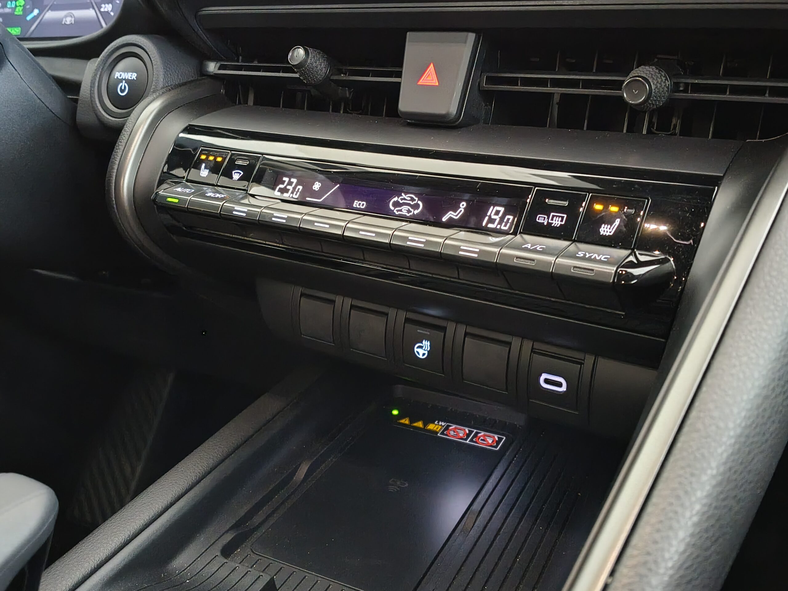 TOYOTA C-HR - Imagen 26