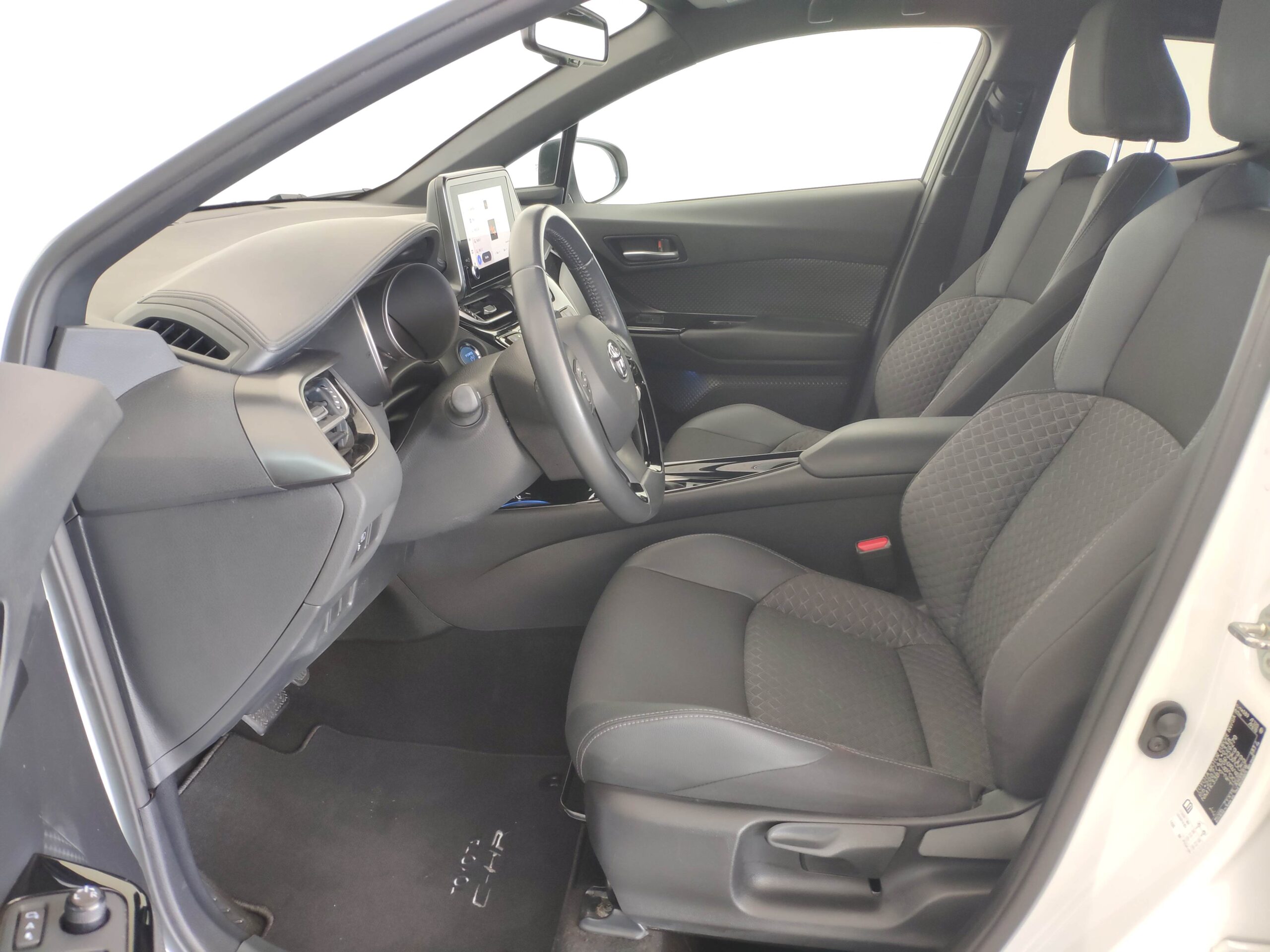 TOYOTA C-HR - Imagen 12