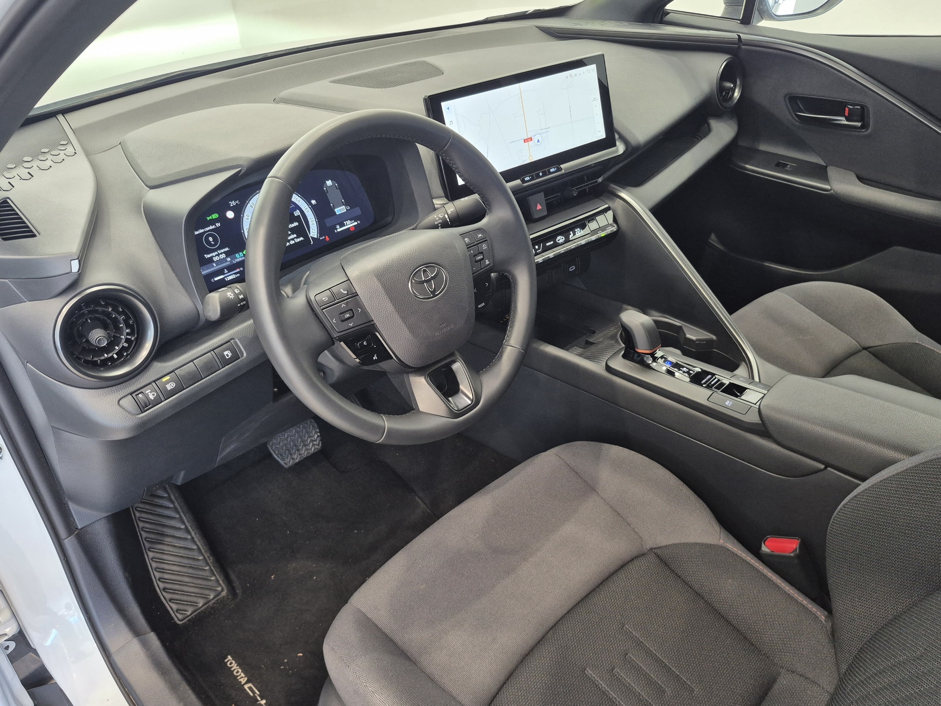 TOYOTA C-HR - Imagen 24