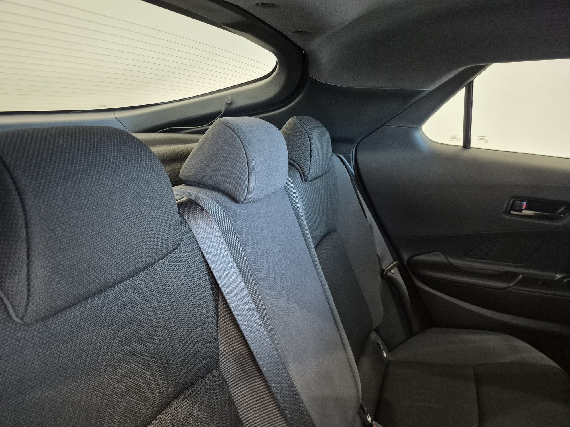 TOYOTA C-HR - Imagen 27