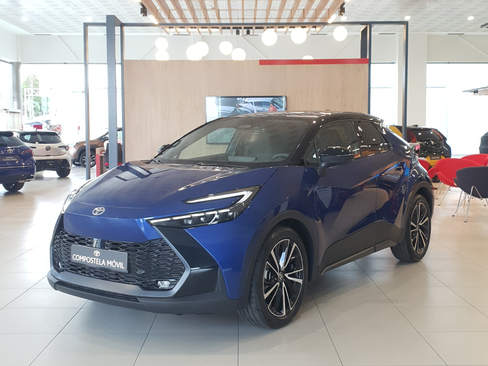 Toyota C-HR Hybrid 140h spirit skyview bi-tono azul royal