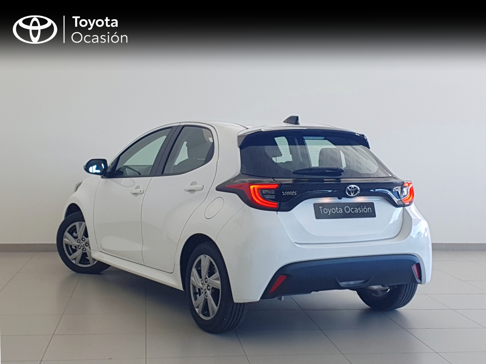 TOYOTA YARIS - Imagen 2