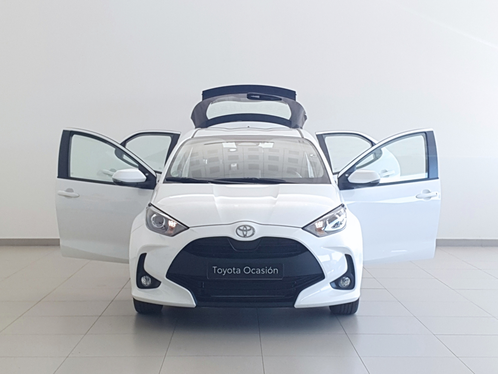 TOYOTA YARIS - Imagen 19