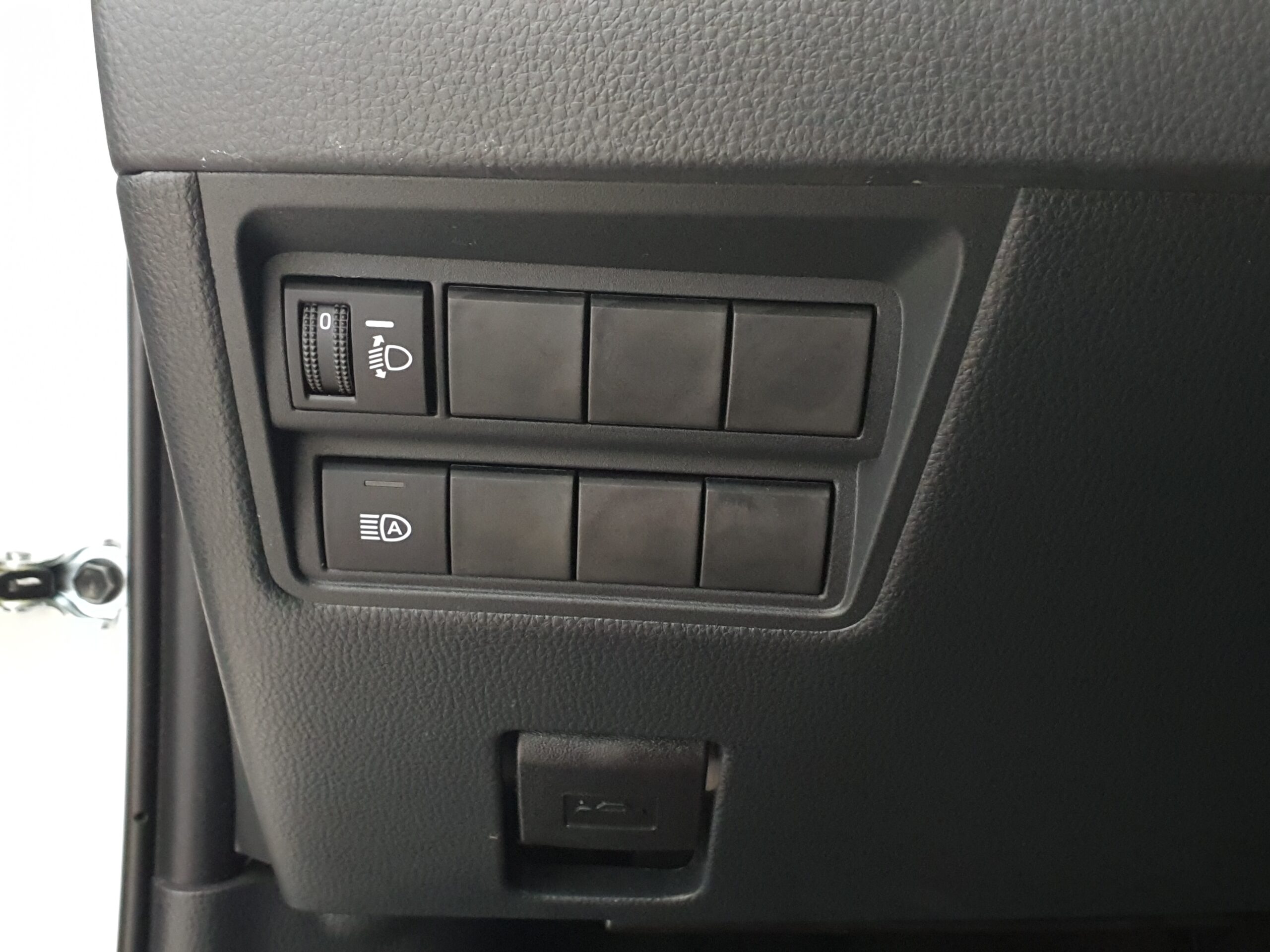 TOYOTA YARIS - Imagen 21