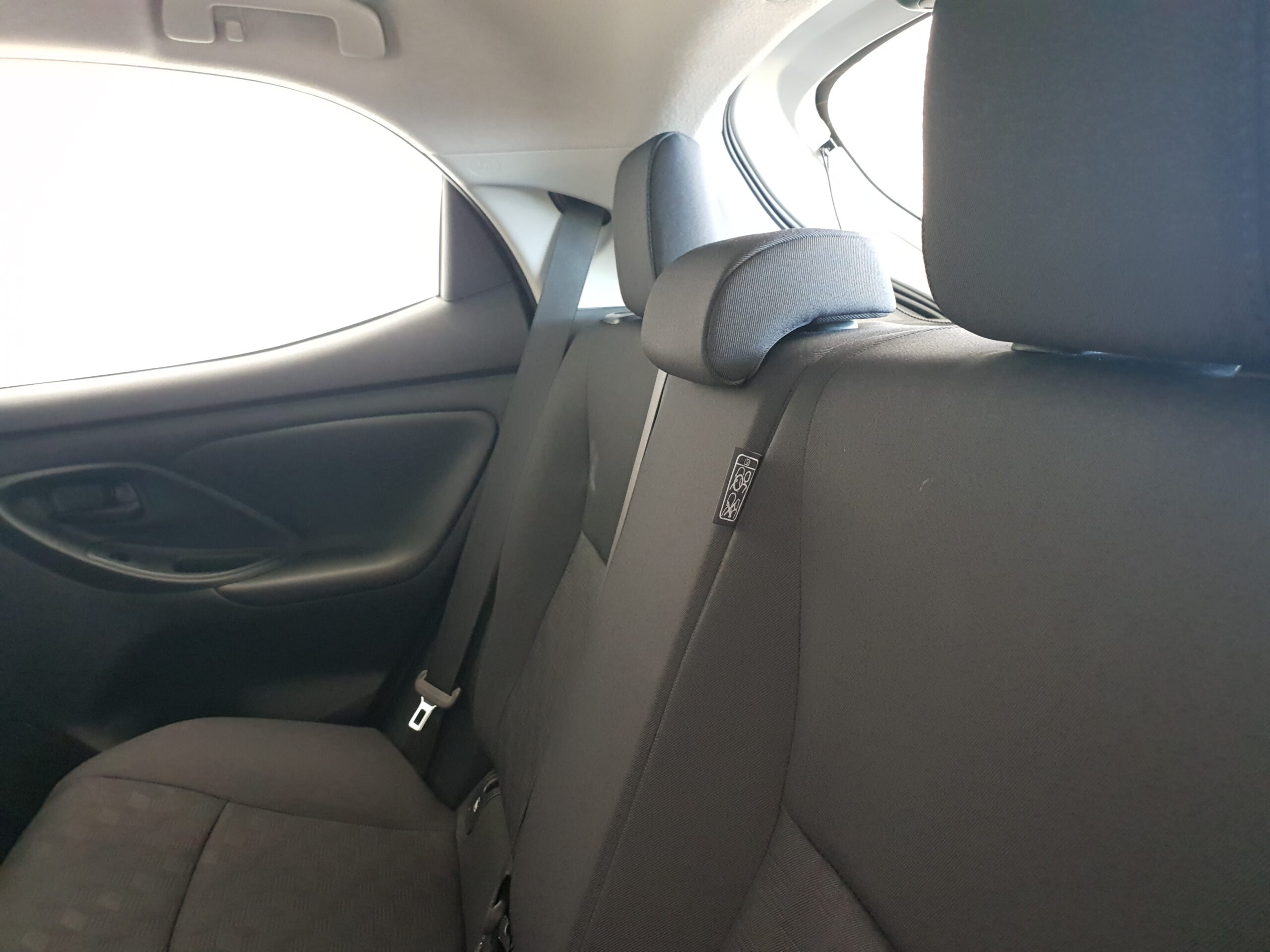 TOYOTA YARIS - Imagen 24