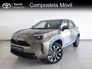 toyota yaris cross 2024_Compostela Movil_1015MMS_ bronce oliva_Concesionario oficial toyota