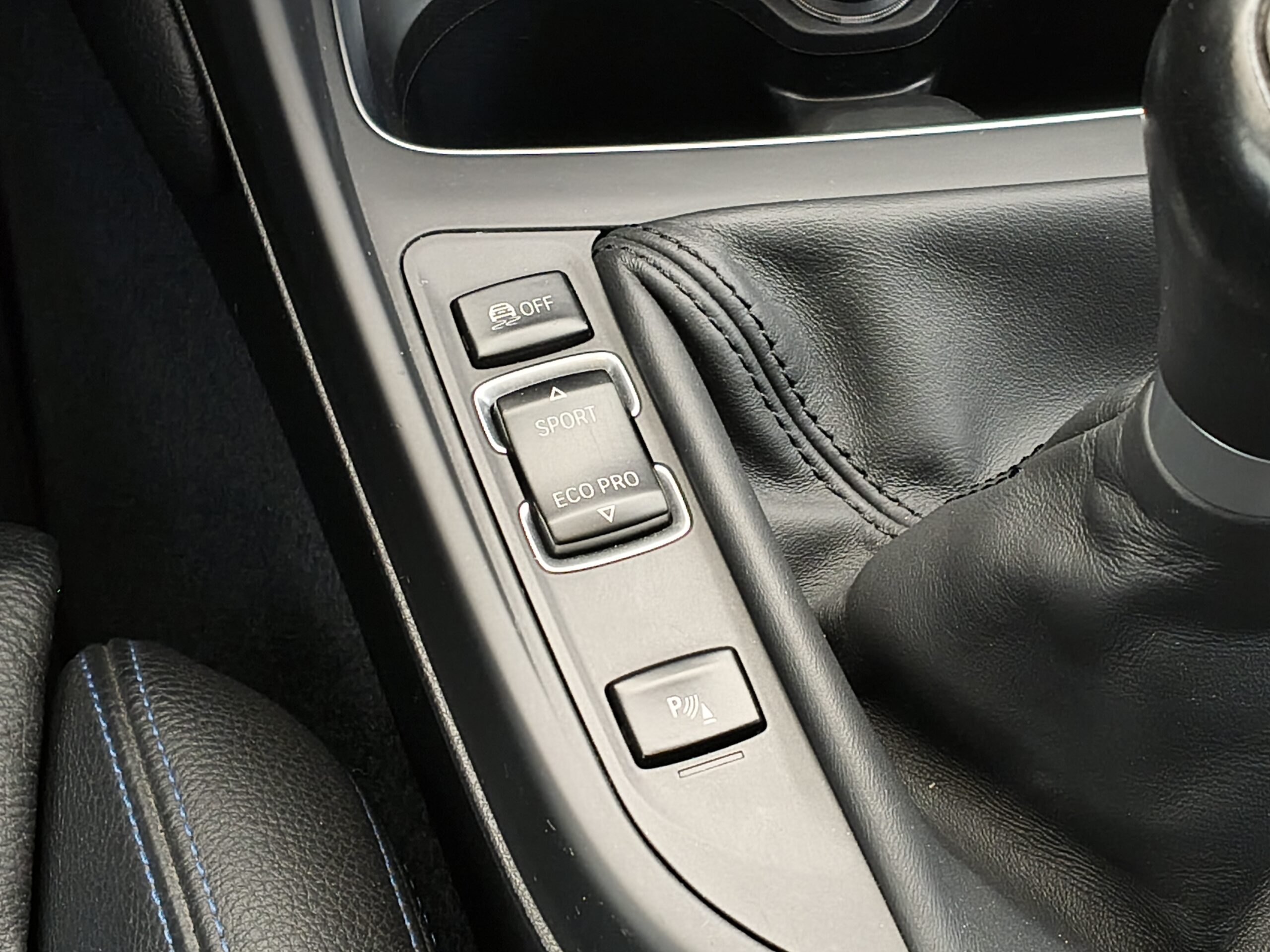 BMW SERIE 1 - Imagen 33