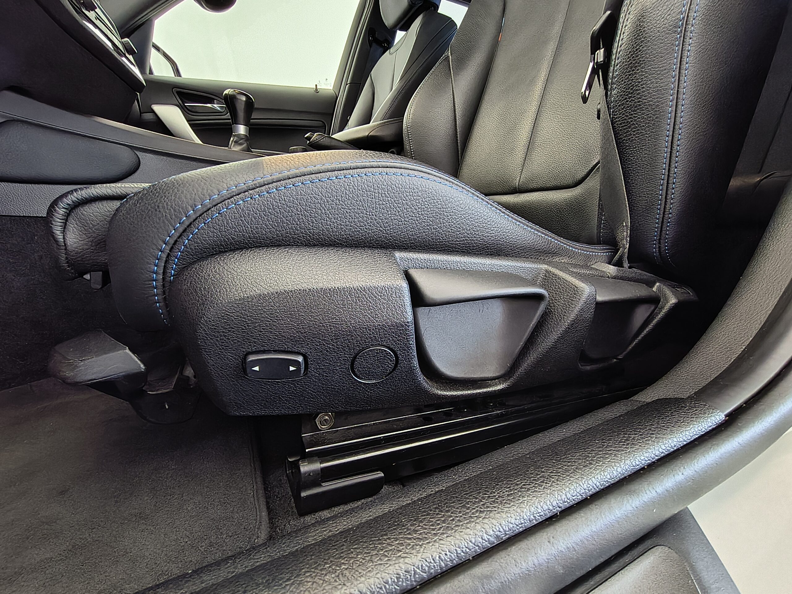 BMW SERIE 1 - Imagen 36