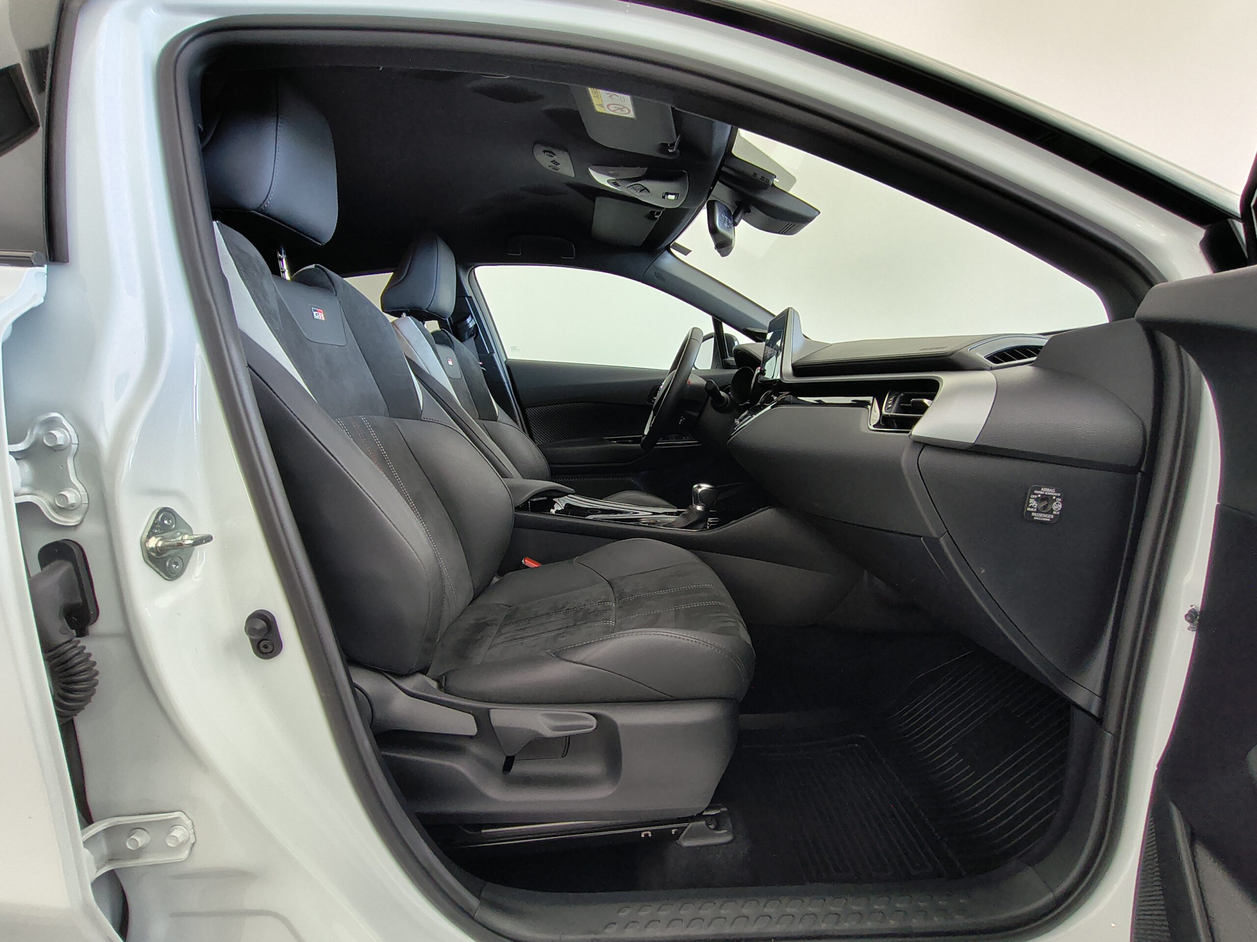 TOYOTA C-HR - Imagen 6