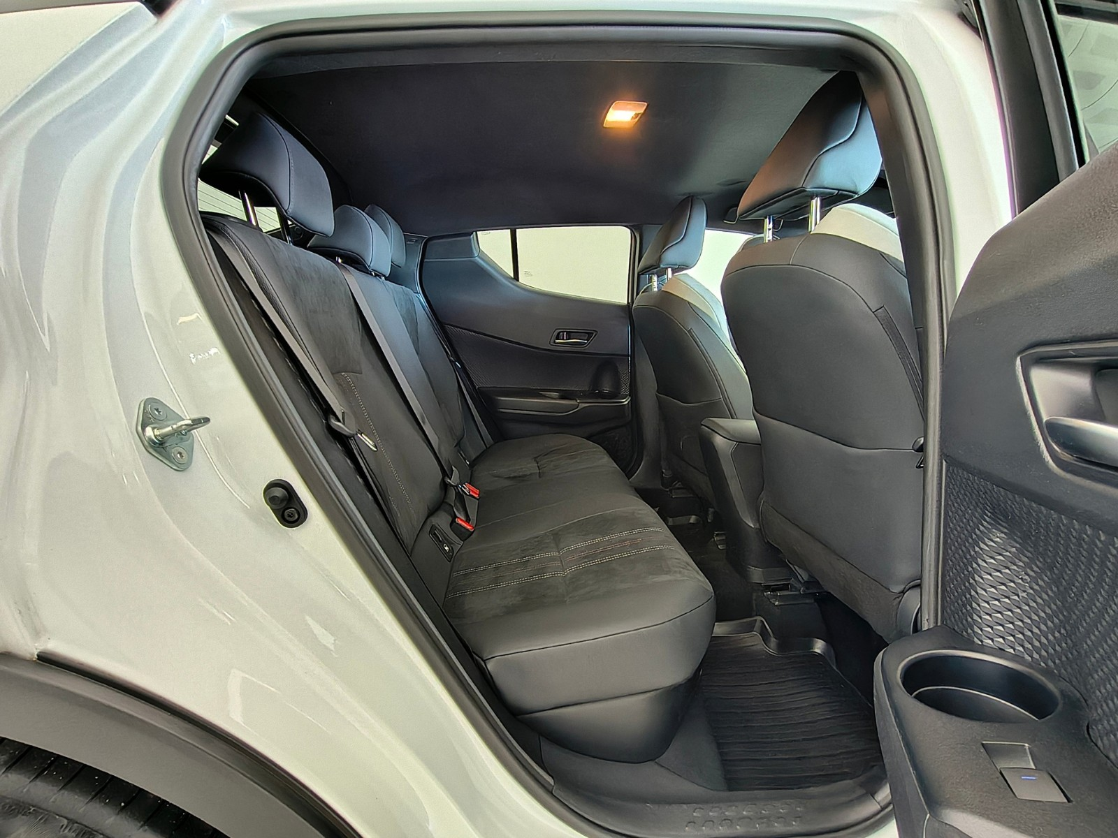 TOYOTA C-HR - Imagen 7