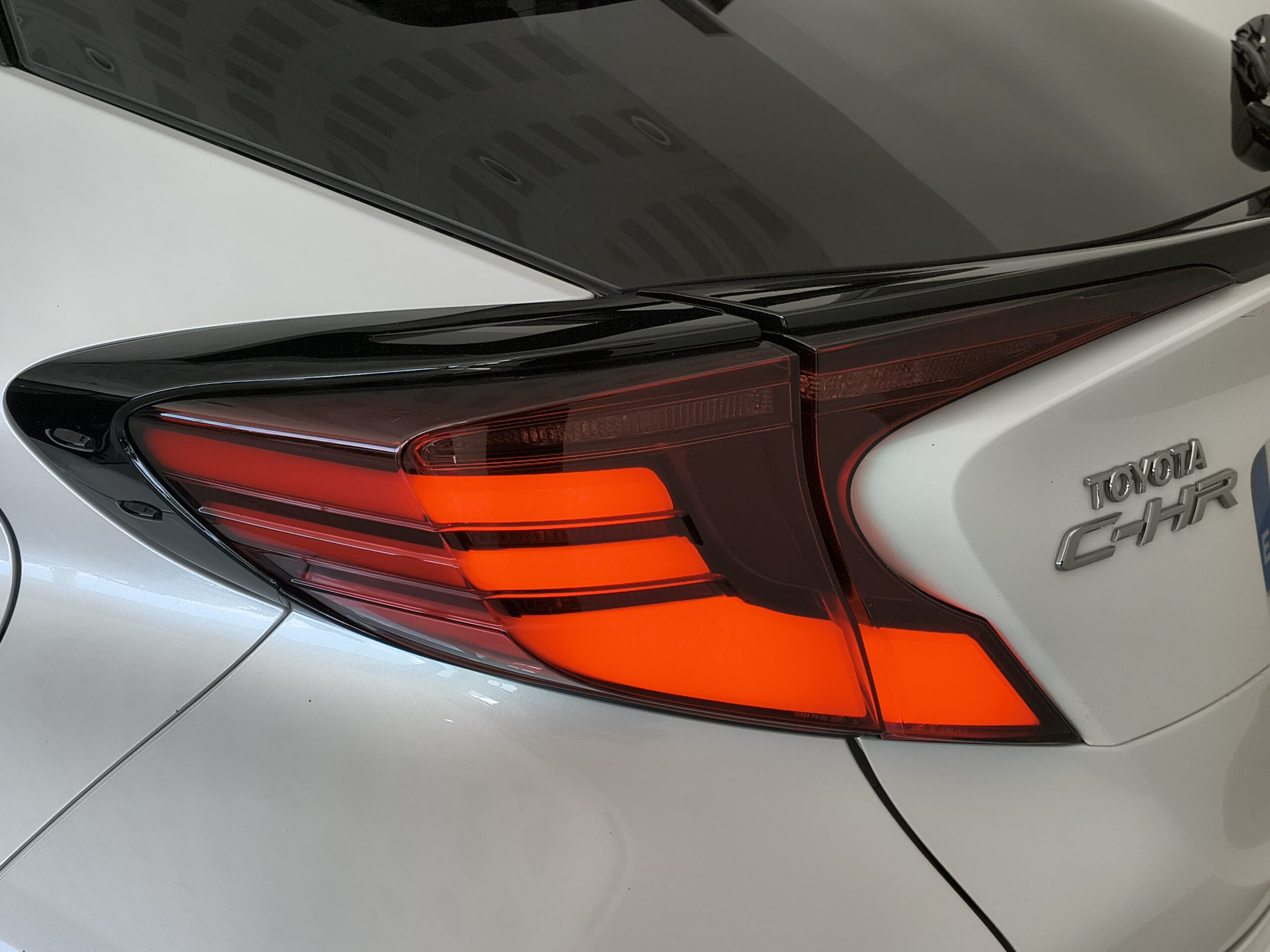 TOYOTA C-HR - Imagen 19