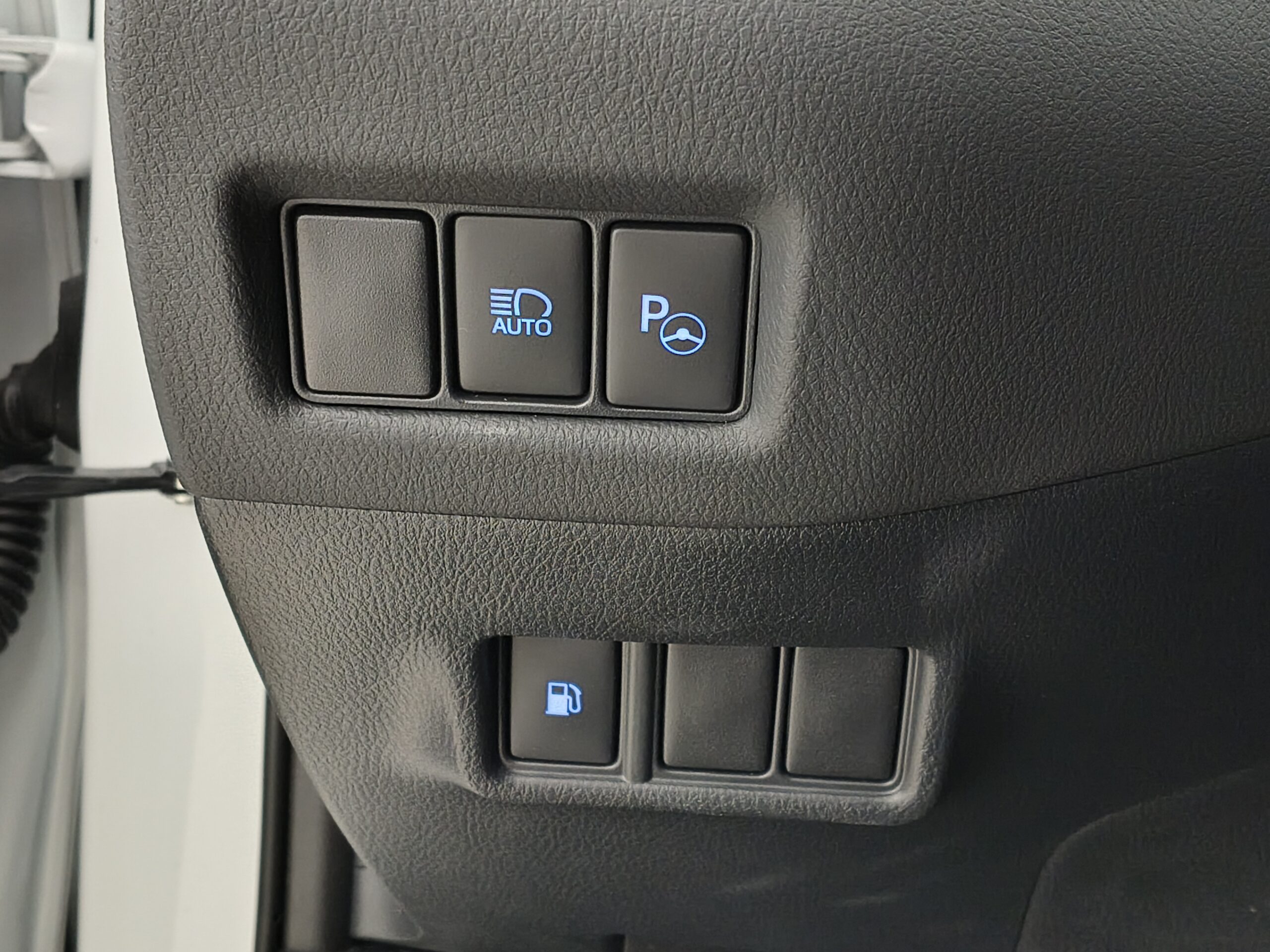 TOYOTA C-HR - Imagen 24