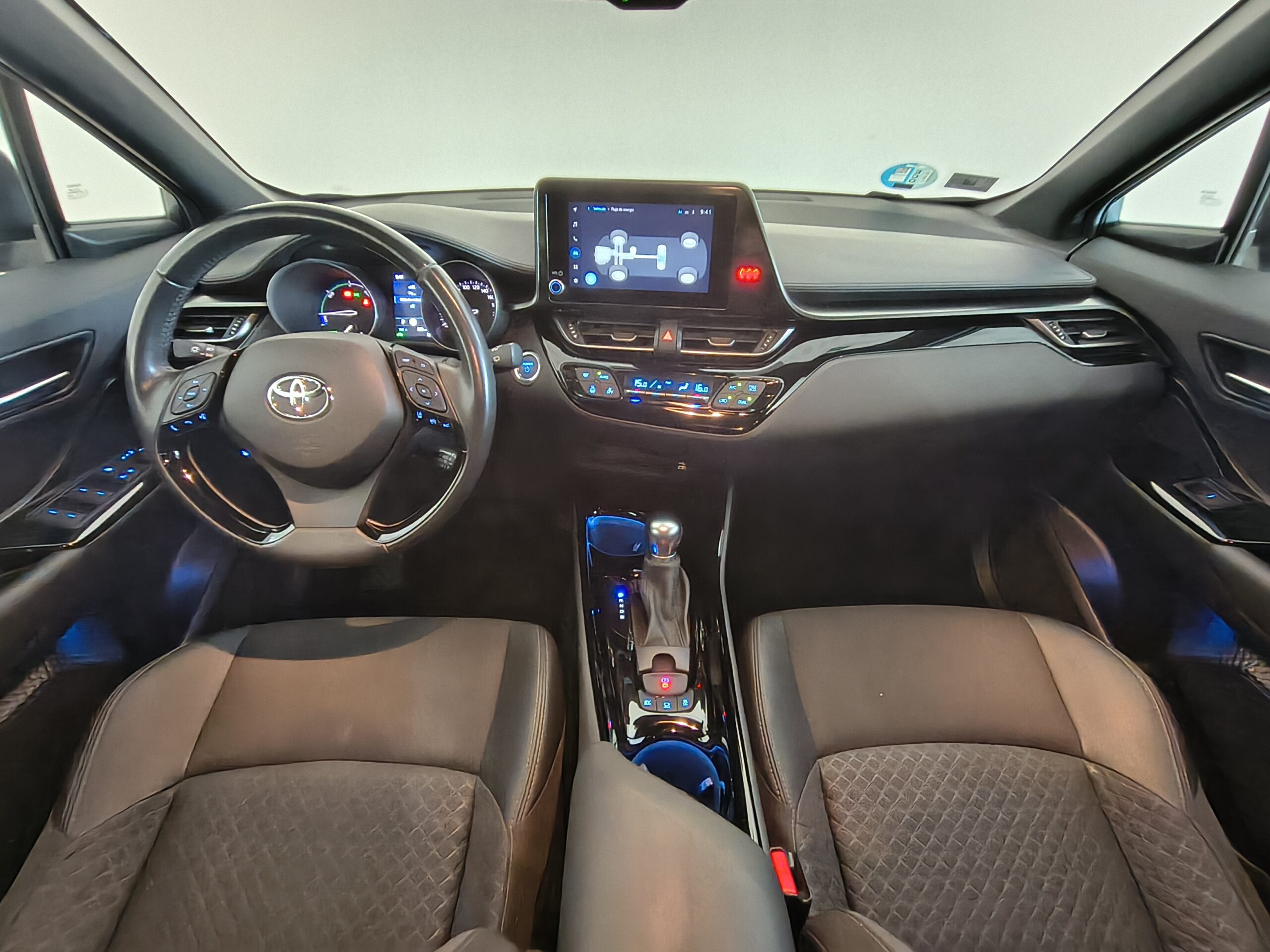 TOYOTA C-HR - Imagen 8