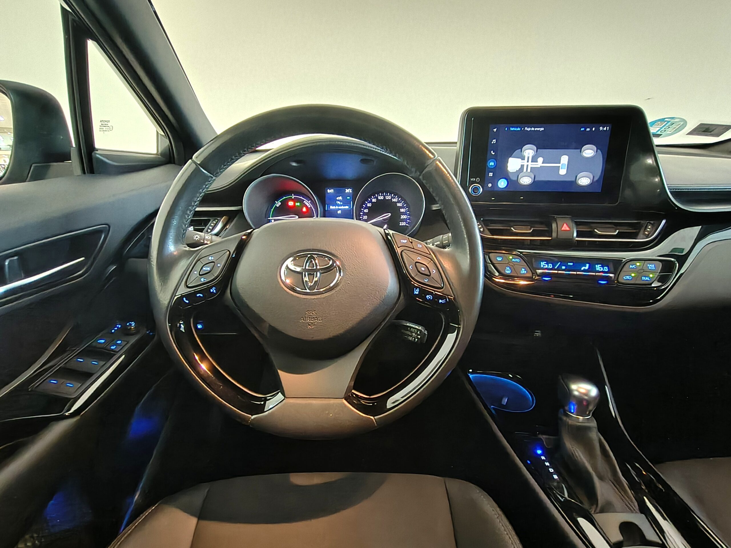 TOYOTA C-HR - Imagen 9