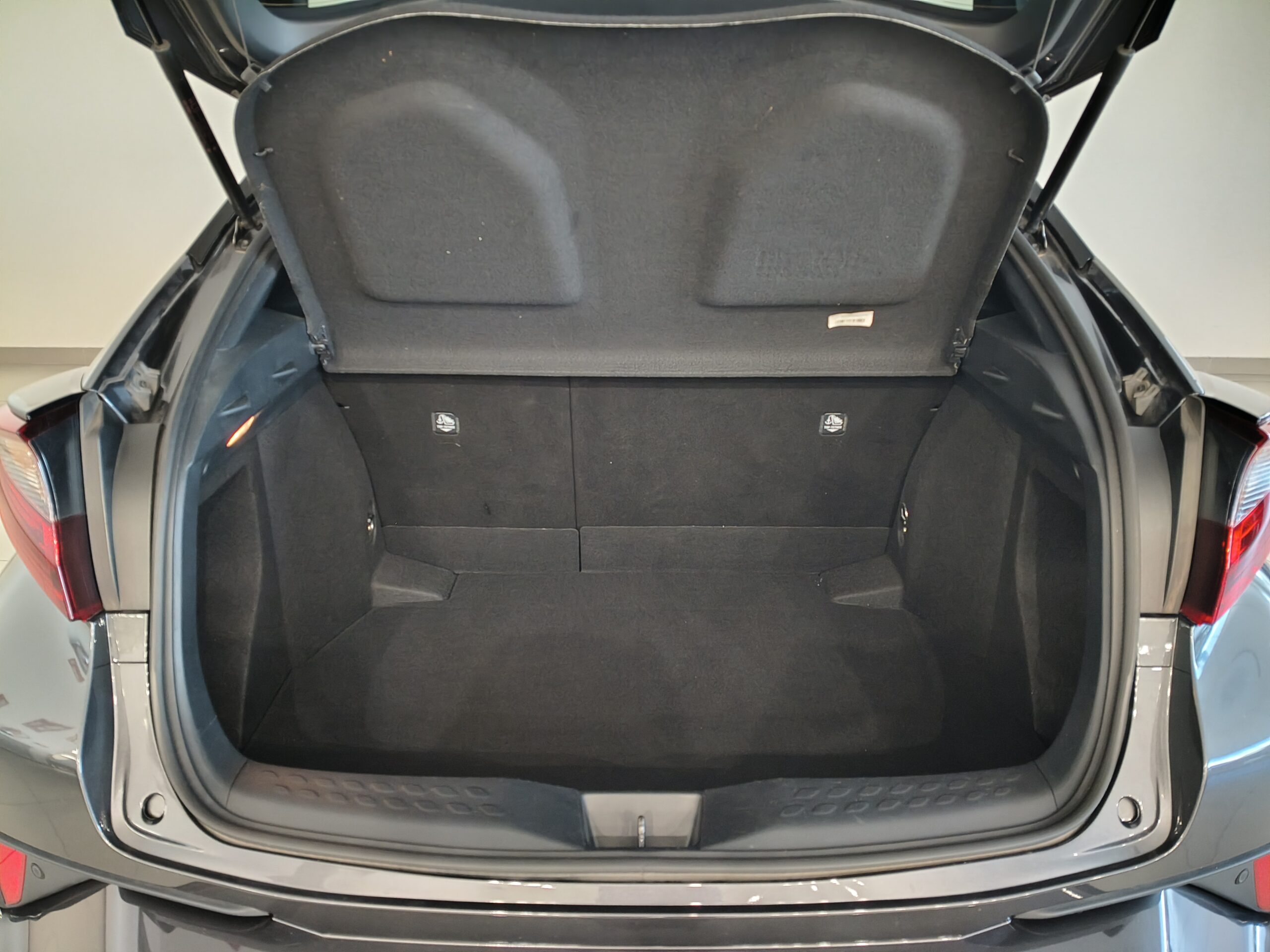 TOYOTA C-HR - Imagen 10