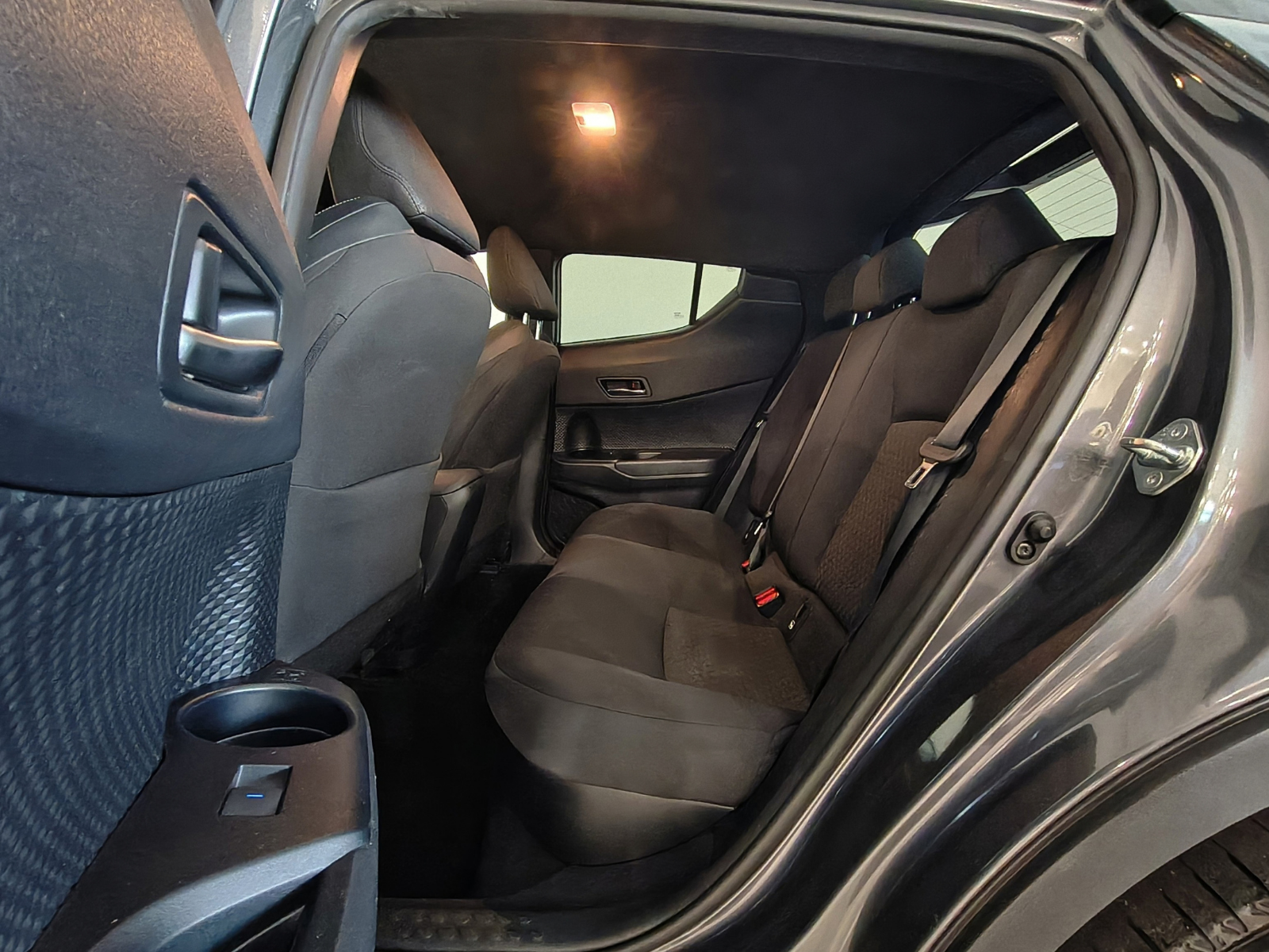 TOYOTA C-HR - Imagen 11