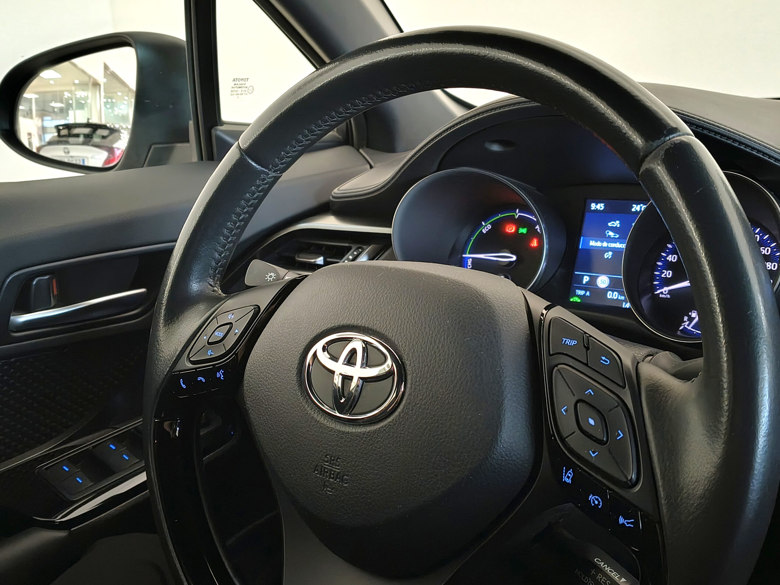 TOYOTA C-HR - Imagen 23