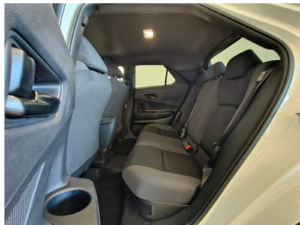 interior asientos lateral izquierdo posterior toyota CHR 220PH advance hibrido enchufable de ocasion Compostela Movil