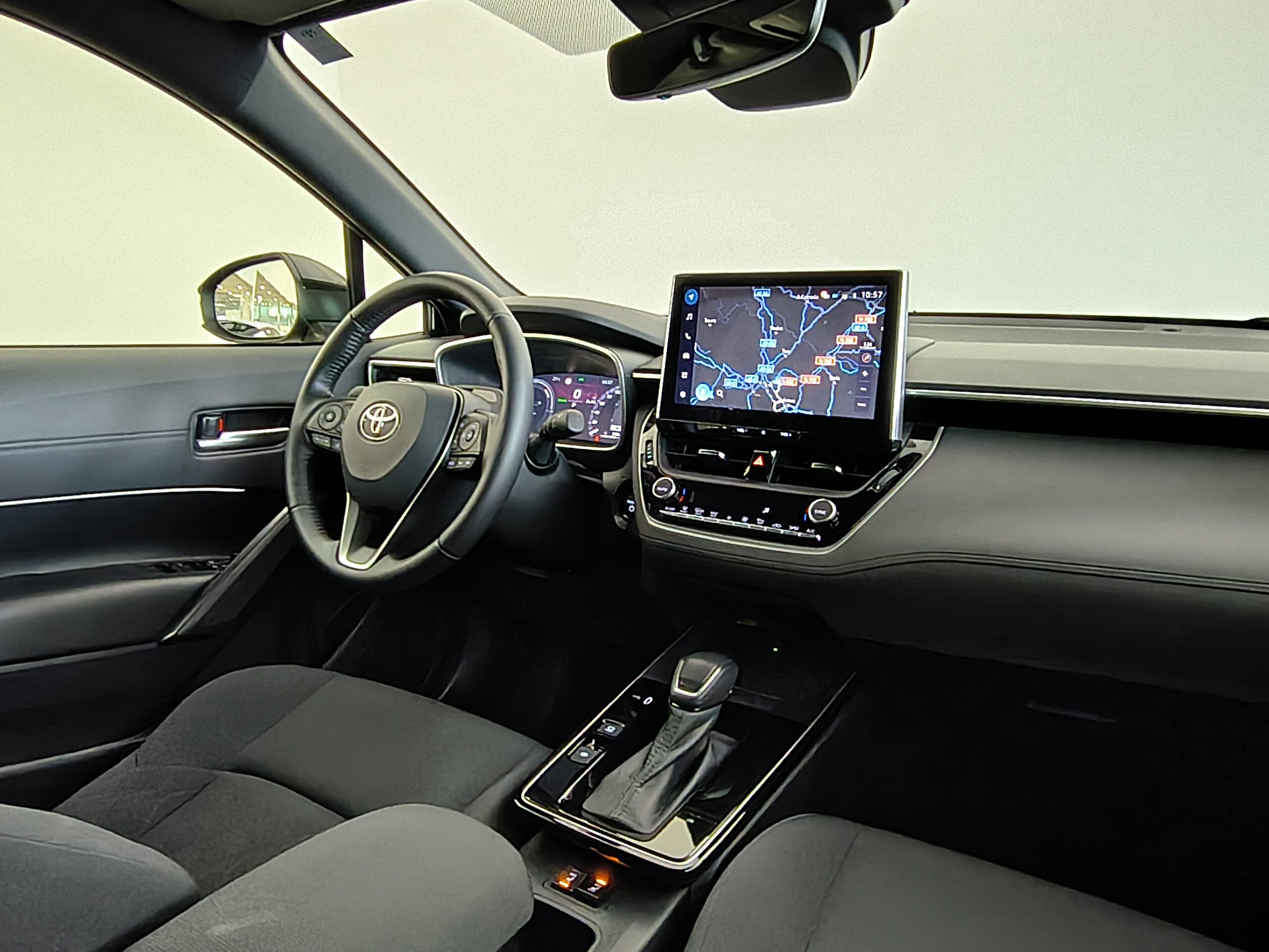 TOYOTA COROLLA CROSS - Imagen 34
