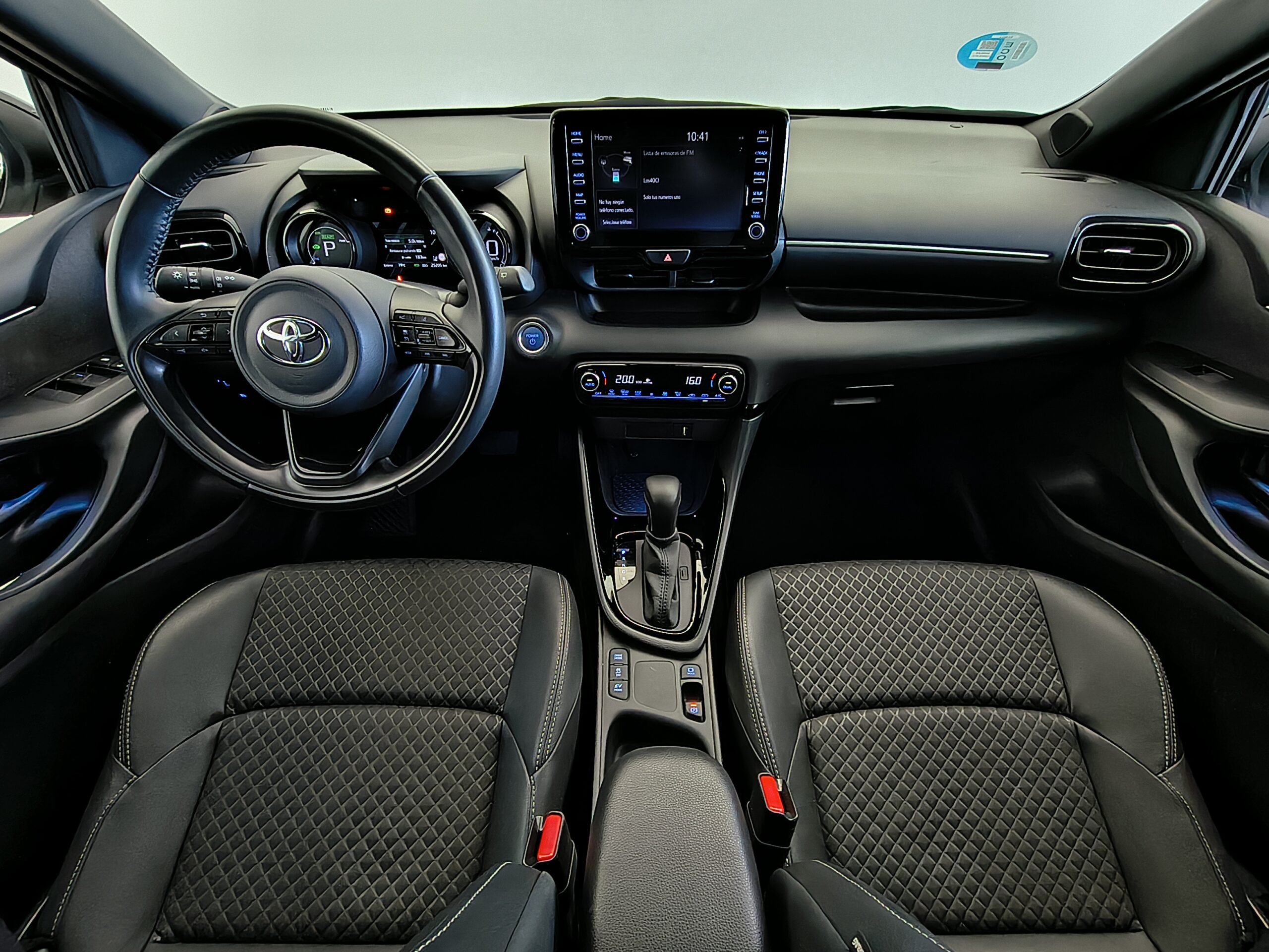 TOYOTA YARIS - Imagen 8