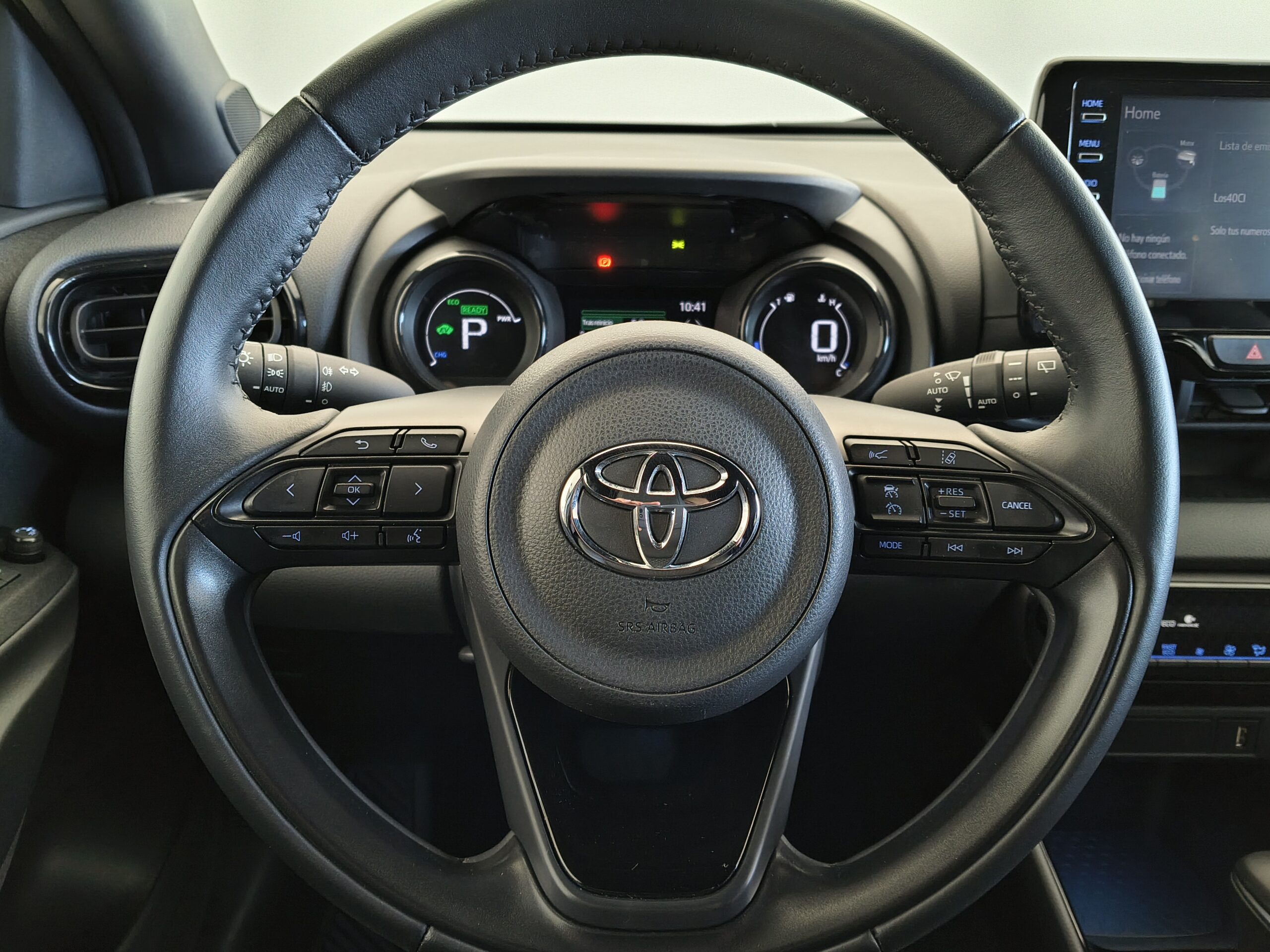TOYOTA YARIS - Imagen 13