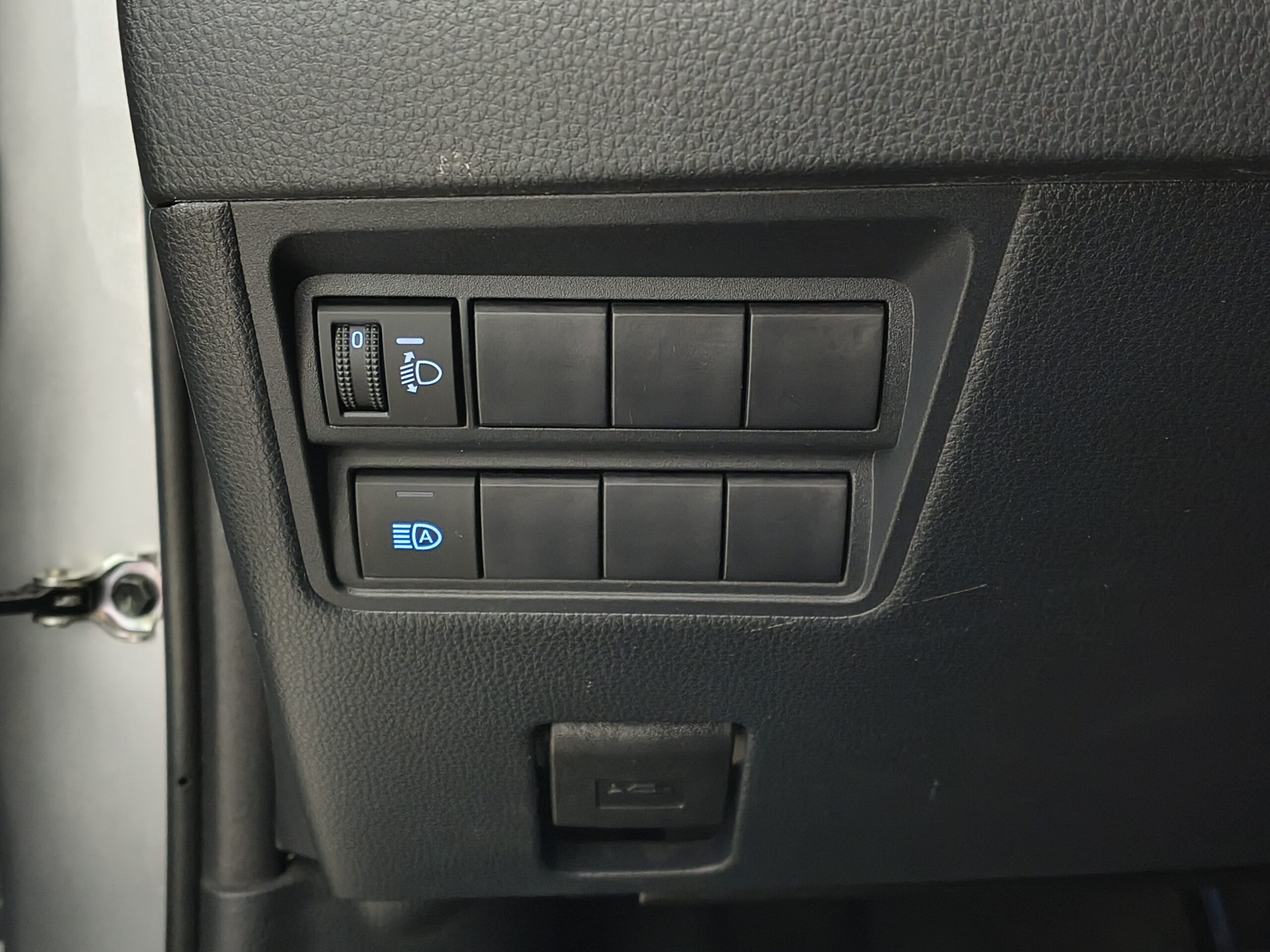 TOYOTA YARIS - Imagen 21