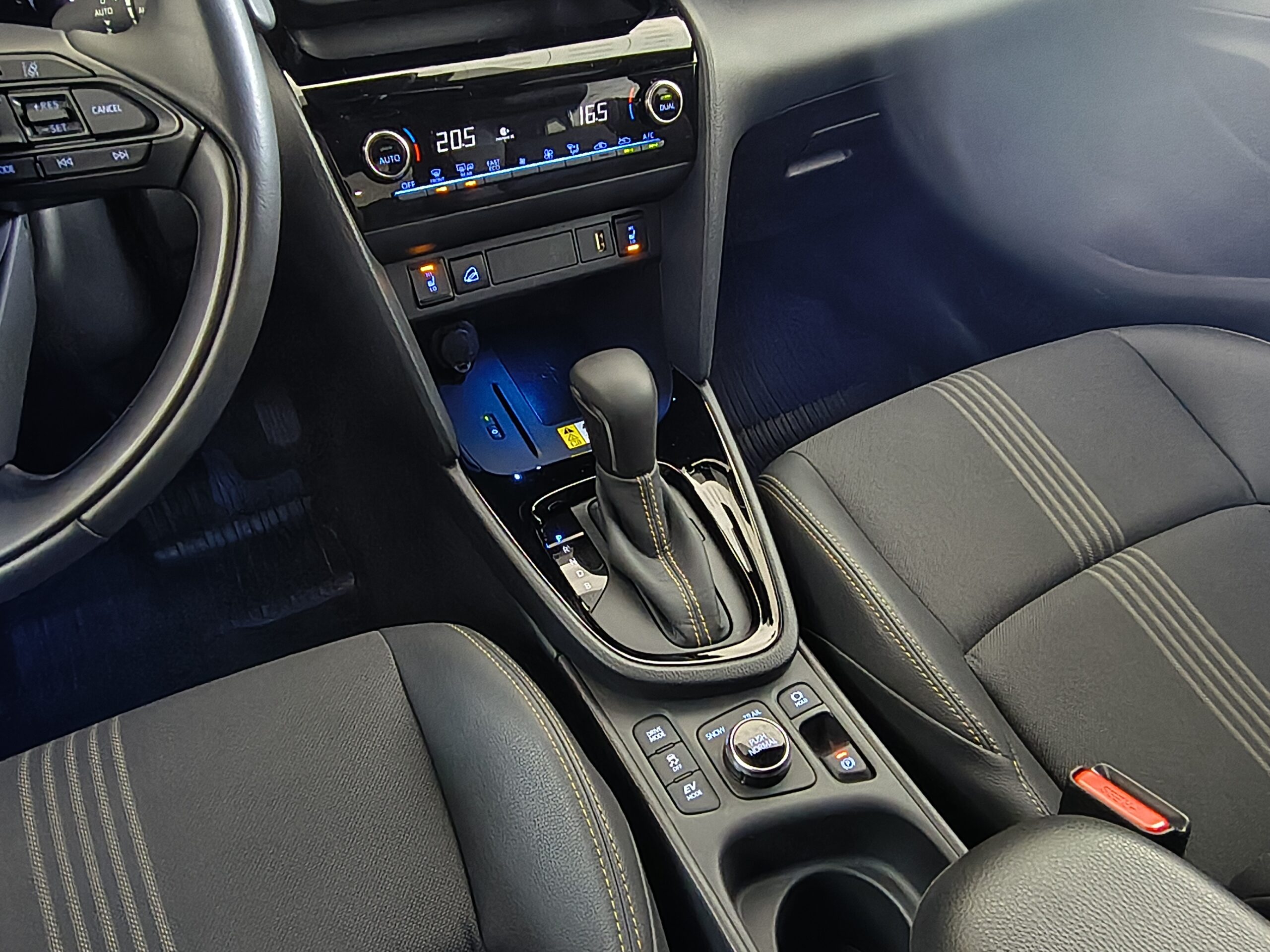 TOYOTA YARIS CROSS - Imagen 21
