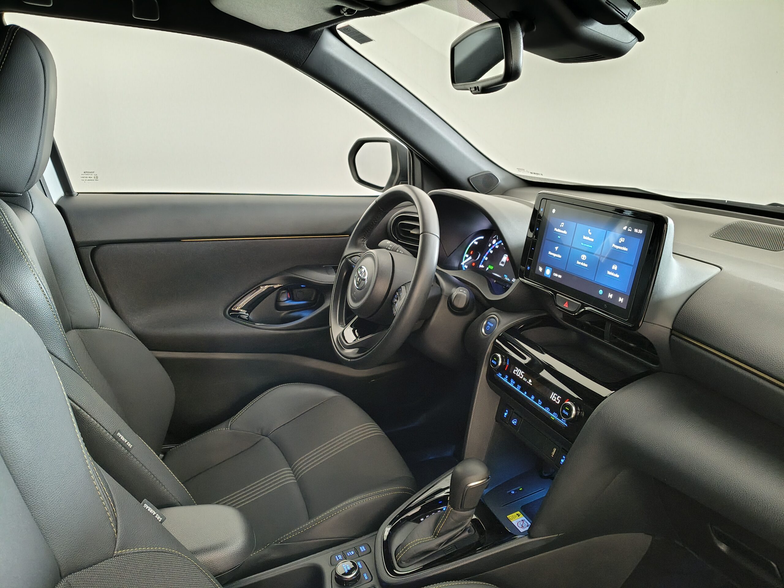 TOYOTA YARIS CROSS - Imagen 25